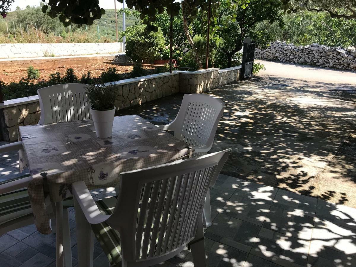 Apartman Mirjana With Terrace And Free Parking Donji Okrug  Exterior photo